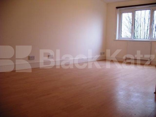 			NEW ON THE MARKET!!!, 4 Bedroom, 1 bath, 1 reception House			 Birley Road, WHETSTONE